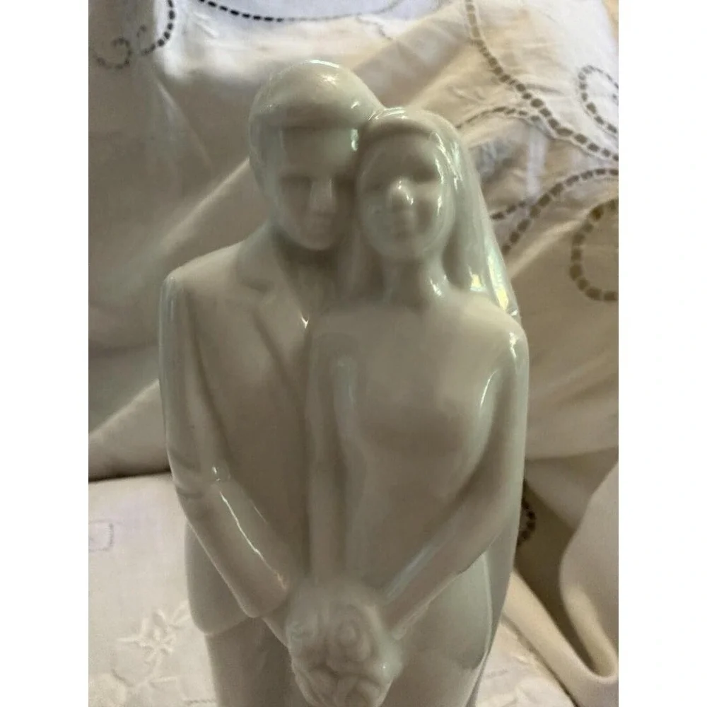 House Of Lloyd Bride & Groom Figurine Cake Topper Porcelain Ceramic White 8 Vtg